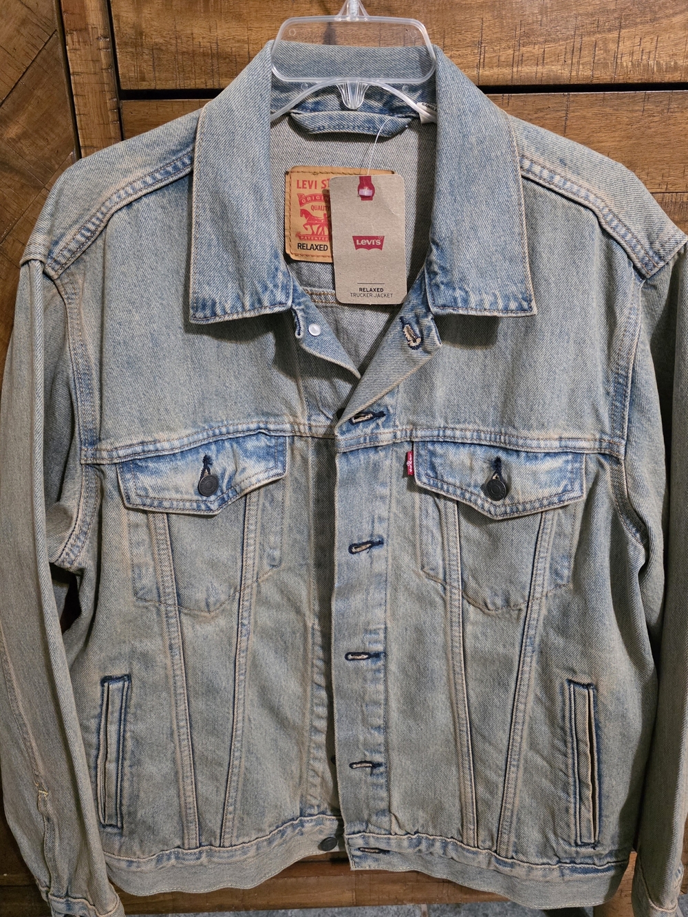NWT! Levi's Light Blue Relaxed Denim Jacket Size Small